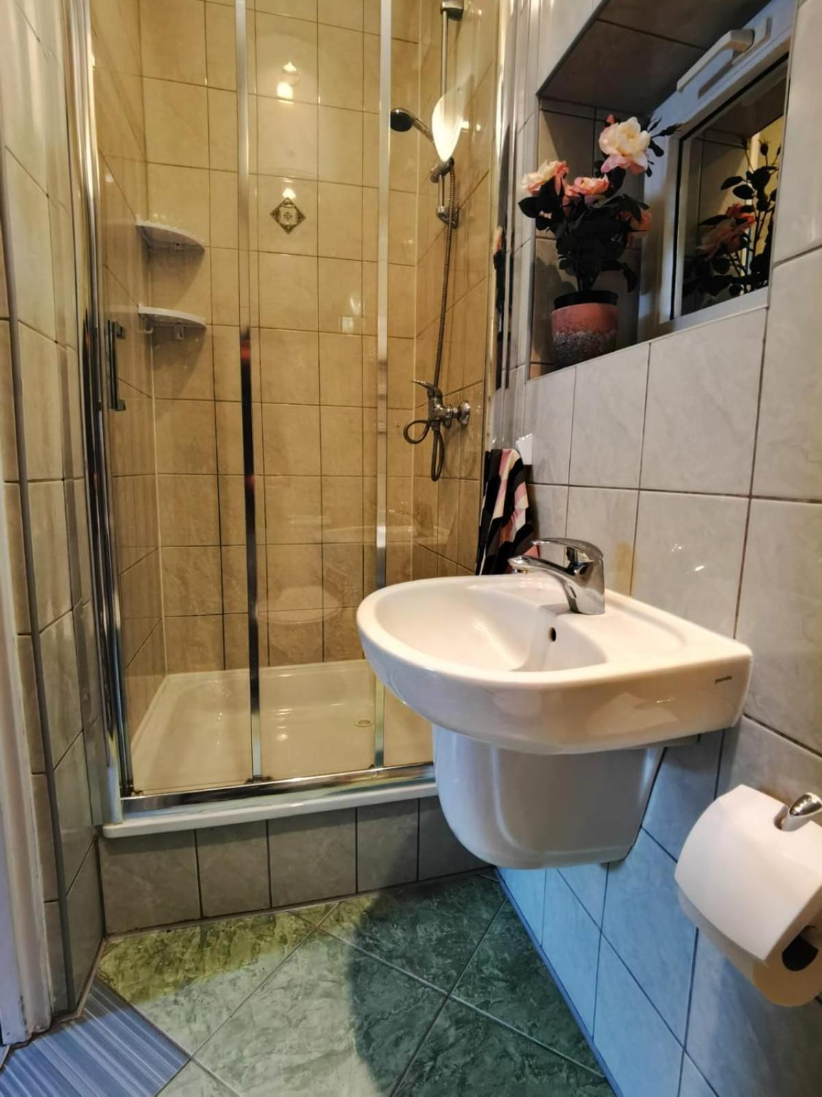Wynajem Apartamentow I Pokoi. Leilighet Ustronie Morskie Eksteriør bilde